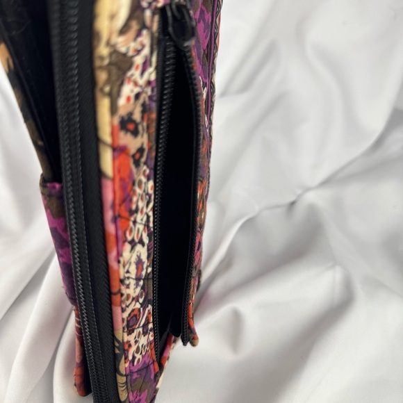 Vera Bradley Turn Lock - Zip around Wallet - RoseWood - Good Condition - Picture 11 of 16